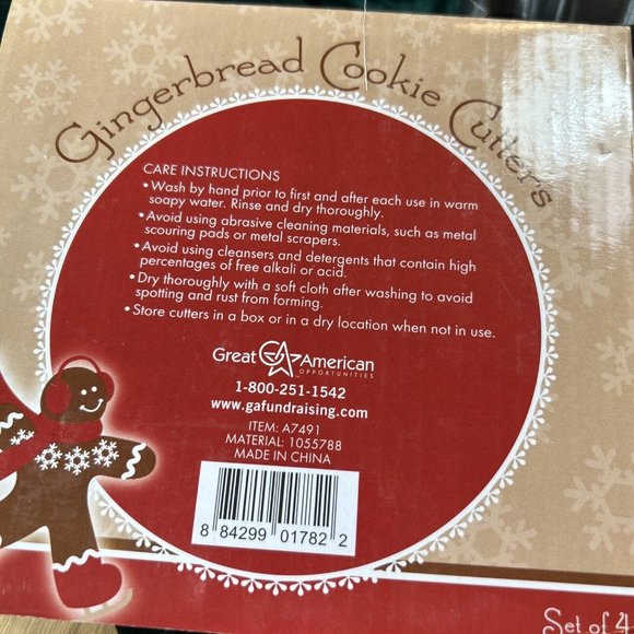 Set of Four Gingerbread Family Metal Cookie Cutters New in Box Great American - Picture 6 of 6
